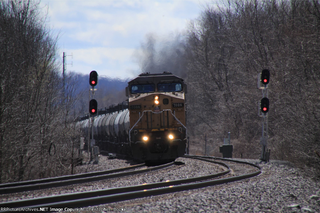 UP 7086